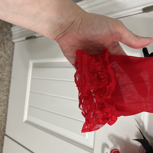 Various thigh highs - Picture 2 of 4